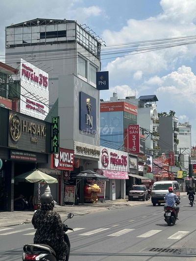 Cho thuê nhà mặt tiền nguyên căn Nguyễn Ảnh Thủ Q12
