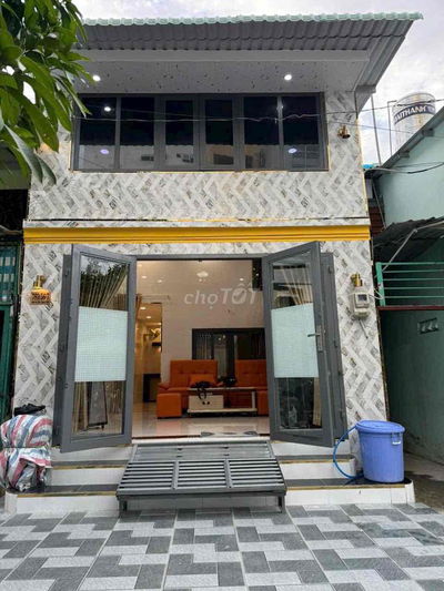 Nhà phố chính chủ mới hoàn công gần trung tâm chính chủ đăng bán