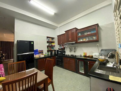 Nhà phố kiên cố