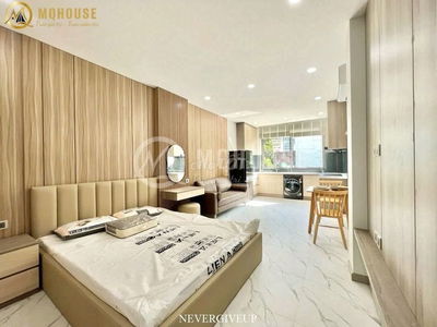 Studio Ban Công Full Nội Thất gần Công Viên Hoàng Văn Thụ