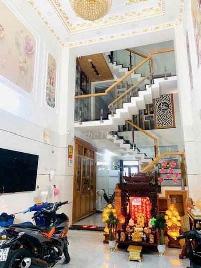 Bán nhà Lê Văn Quới, Bình Tân, 5 tầng BTCT, 4 x 16m, Hẻm xe hơi