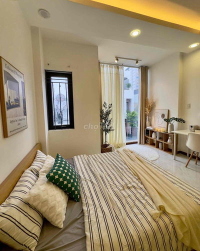 Studio thiết kế sang trọng ful nôị thất mới tinh ngay sát lotte Q7
