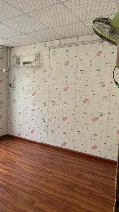 Phòng trọ 11m2 đường Hoàng Hoa Thám, quận Bình Thạnh