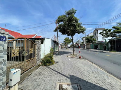 Bán nhà gần đường Huỳnh Văn Cù