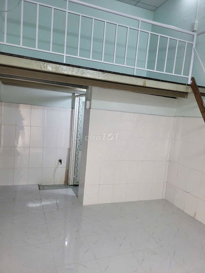 Phòng trọ 15m2 đường Tây Sơn, Q. Tân Phú - Sát ngay Chợ Tân Hương
