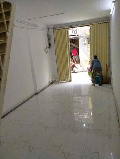 nguyên căn mặt tiền Trần Văn Đang q3(3x12)1tret 1lầu 2p2wc