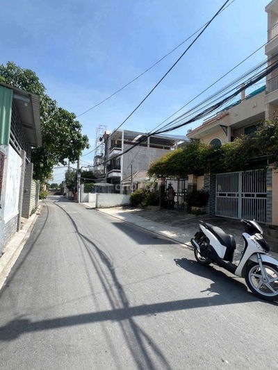 Kẹt tiền Cần bán đất mặt tiền hẻm 224 đường vườn lài