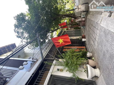 💥HÀNG HIẾM - MẶT TIỀN 2 TẦNG ĐẸP - SÁT CMT8 - 99m² NGANG 5m5 - NHỈNH 5 TỶ