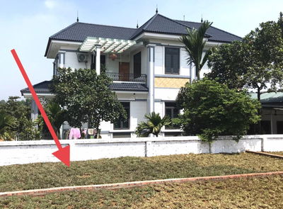 DUY NHẤT 1 LÔ Cạnh biệt thự, 2 mặt thoáng, mặt trục chính rộng 6m. Tại Trại Láng-Cổ Đông