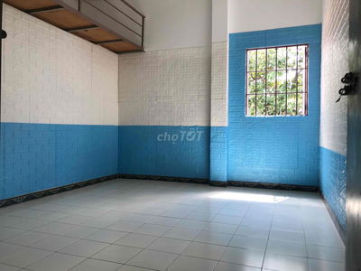 phòng trọ giá rẻ khu Tên Lửa