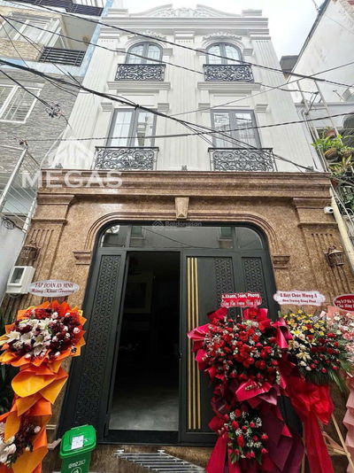 Chính chủ cần tiền bán căn hộ dịch vụ cao cấp dòng tiền 1 tỷ/năm giá 19,9 tỷ TL khách thiện chí.
