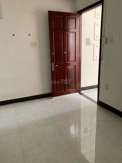 Nhà 3 lầu 4pn.5wc,  DT: 5x20m