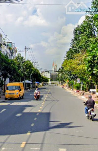 CHỦ ĐI ĐỊNH CƯ! BÁN GẤP CĂN MT Phạm Thế Hiển Q8, 4mx22m 3Tầng TẶNG NỘI THẤT Nhỉnh 7 Tỷ