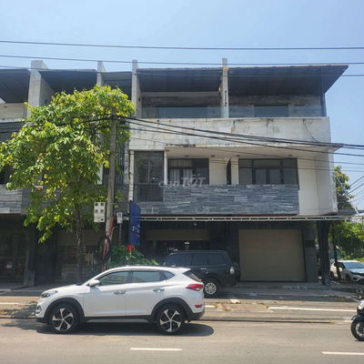 BÁN NHÀ CĂN GỐC 2 MẶT TIỀN GIÁ RẺ