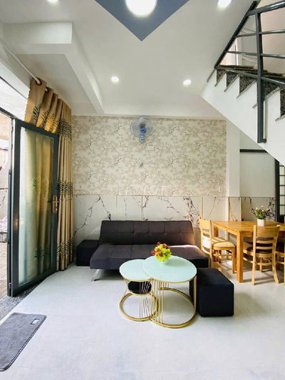 Mặt tiền kinh doanh gần Đại Học Công Nghiệp, Chợ Gò Vấp. DT: 5,8m x 7m