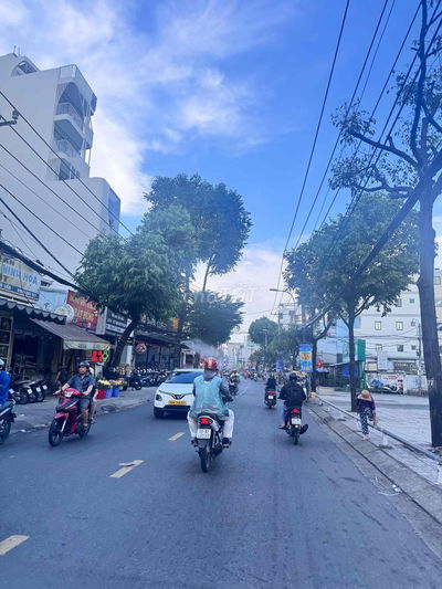 Bán Nhà Mặt Tiền Kinh Doanh Phan Văn Trị (5mx19)95m2 Nhà 3 Lầu 18.2Tỷ