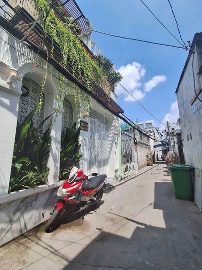 NHÀ 3 TẦNG HIỆN ĐẠI TÂN PHÚ QUẬN 7