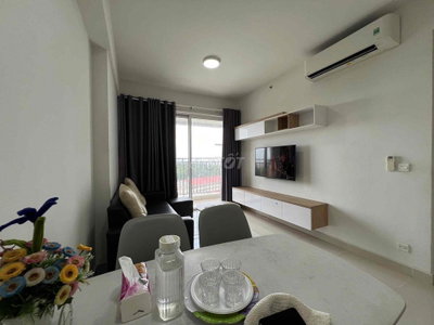 cho thuê căn hộ chung cư tầng trung nhà đẹp Golden Mansion 3pn 2wc
