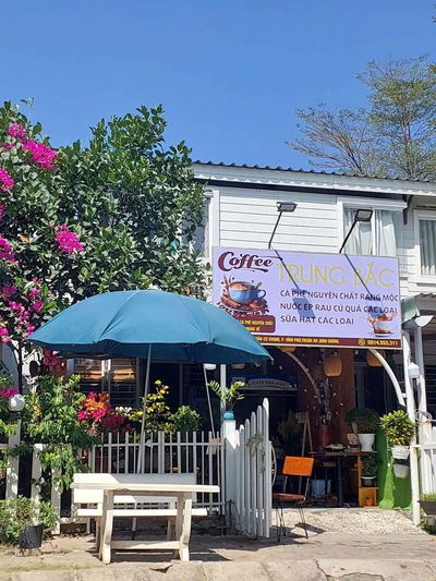 Nhà phố cho thuê giá rẻ view thiên nhiên bao mát mẻ🙂