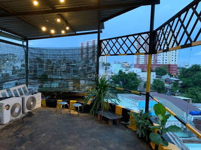 Nhà hẻm kế bên UEF, Hồng Bàng, 3pn 3wc, sân thượng chill
