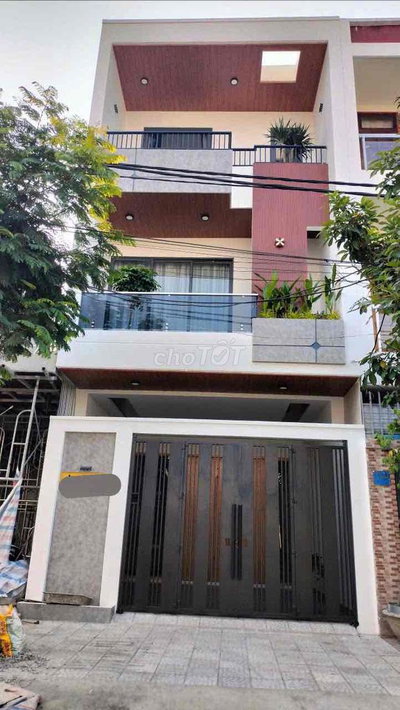 Cho Thuê Nhà 3 Tầng Đường Hoà Phú Full Nội Thất Mới 100%