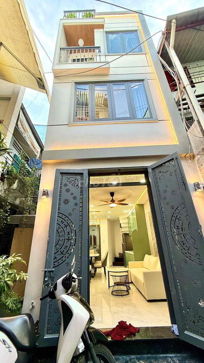 NHÀ ĐẸP MỚI XÂY GIỮA TRUNG TÂM QUẬN 3