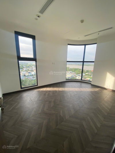 Giá Chỉ 5 Tỷ (Bao thuế phí) - Bán gấp Căn Hộ 2PN2WC View Sông Tại The Beverly