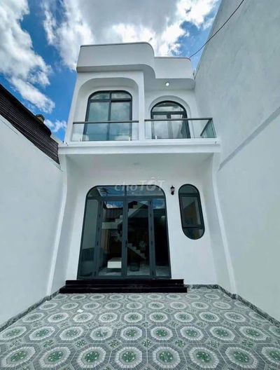 Chủ Ngộp Cần Bán Nhà 2 Lầu Chỉ 990TR Ngay TT Biên Hoà Sổ Riêng Thổ Cư