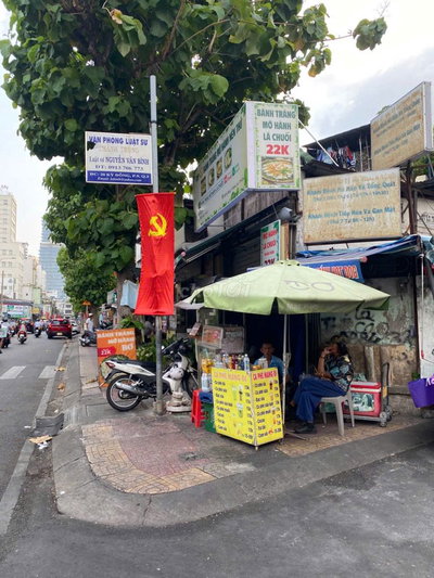 CẦN TIỀN CHO CON DU HỌC CẦN BÁN NHÀ MT KỲ ĐỒNG. Q3
