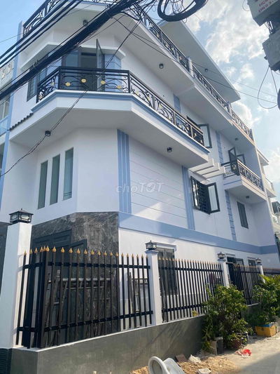 Căn góc 4M x 15M Hẻm 8M thông 814HL2, như hình.
