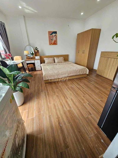 Phòng 40m2, cửa sổ, ban công, ngay Hoa Cúc, Phú Nhuận, PXL, gần Q1