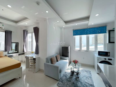 Ở ngay! Căn hộ SIÊU THOÁNG full NT phố Lê Văn Sỹ Q.3 có THANG MÁY - BV