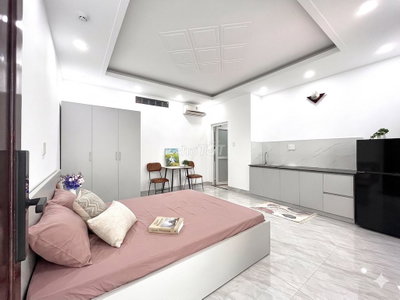 Phòng Studio đầy đủ nội thất, bếp dài, phòng thoáng mát, trung tâm Q7
