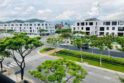 cho thuê T2 shophouse Nguyễn Sinh Sắc
