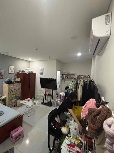 vợ mình sắp sinh nên cần nhượng lại hđ phòng này còn 5 tháng