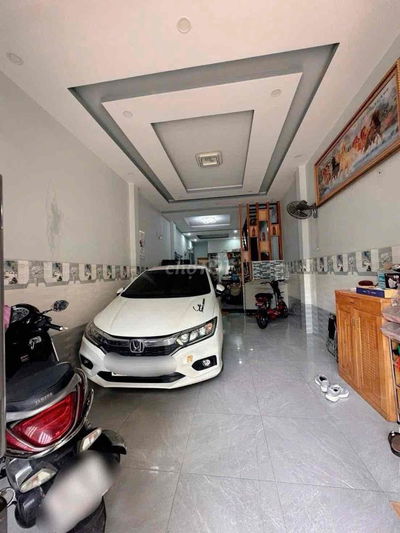 Bán nhà 4.2x18m hẻm oto trung tâm Q7 cách Q1 khoảng 2km giá chỉ 6.7 tỷ