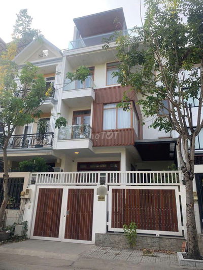 BÁN NHÀ MT ĐƯỜNG SỐ DT 6x18M  TÂN PHONG QUẬN 7 HƯỚNG TÂY GIÁ 18,5TỶ TL
