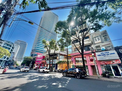 SIÊU PHẨM BÁN NHÀ MẶT ĐƯỜNG NGUYỄN THỊ MINH KHAI VỊ TRÍ ĐẮC ĐỊA NHẤT KHU PHỐ TÂY GIÁ CHỈ CÓ 250tr/m