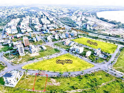 Chính chủ bán biệt thự 327m2 Sun Group hướng Nam đối diện công viên