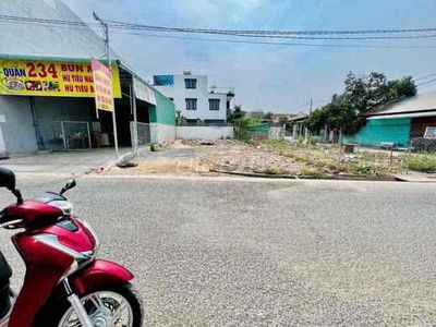 Đất thổ cư mặt tiền đường sổ hồng riêng