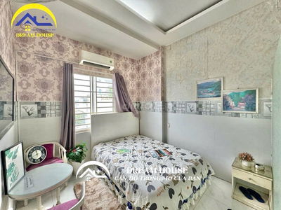 Phòng đầy đủ nội thất y như hình 100% gần đại học công thương