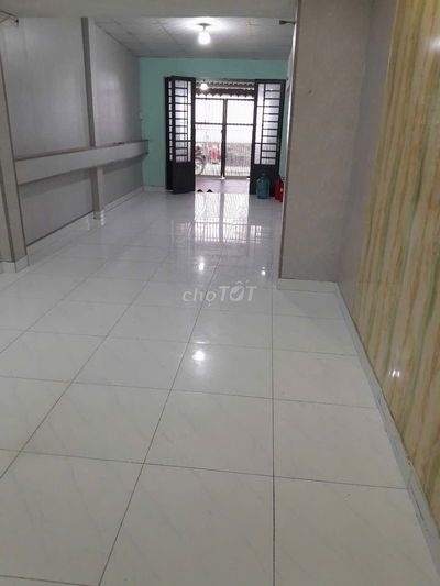 Cho thuê nhà nguyên căn đường quốc lộ 13 rộng 120m2
