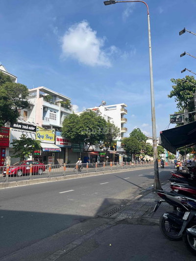 🔥 NHÀ 2 TẦNG LÊ VĂN VIỆT – ĐỐI DIỆN VINCOM Q9 🔥 🏡 DT 54m² – 3PN, 2WC