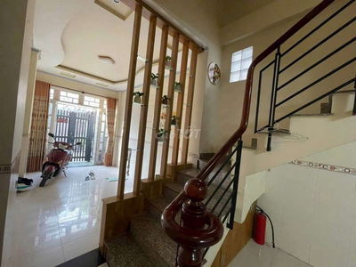 Cho thuê nhà 3pn ,2wc Đối Diện Vạn Phúc