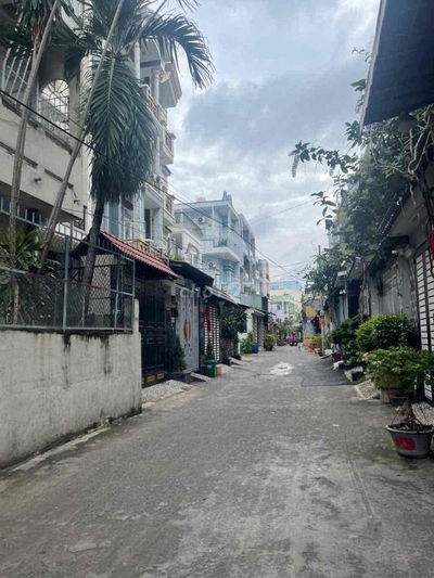 NHÀ HẺM XE HƠI TRÁNH NHAU ĐƯỜNG SỐ 29 KHU TÊN LỬA 4x18m 3.5TẤM 8.3TỶ