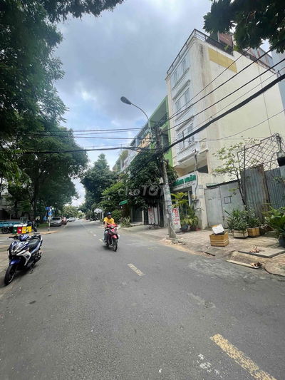TÌM ĐÂU RA NHÀ MT KHU TÊN LỬA 4.5x20m 3.5TẤM 12.5TY CÓ THỂ KINH DOANH