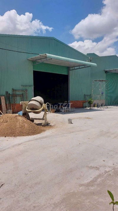 Cho thuê xưởng Thuận An 500m/20tr đường tải lớn điện 250kva sx đa nghề