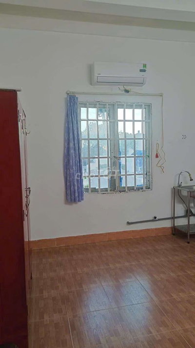 phòng cho thuê có cửa sổ thoáng