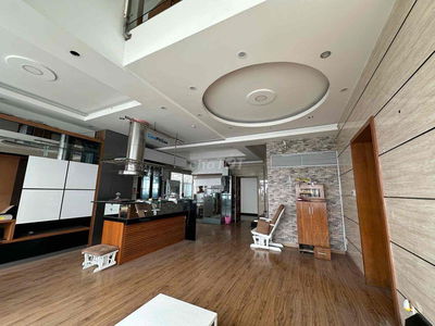 căn hộ cc cao cấp tầng dt 100m2 đang cho thuê 20tr