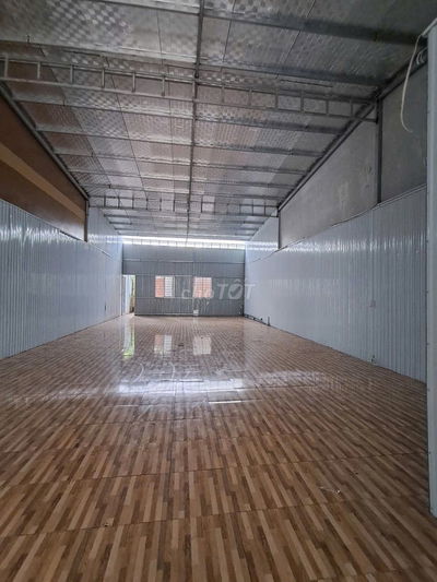 175M2 GIÁ 20TR KHO MỚI SẠCH SẼ THOÁNG MÁT NGAY TRUNG TÂM Q,7